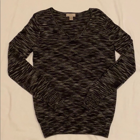 Ann Taylor Loft V-neck sweater - Picture 2 of 9